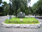 公園入り口広場 [画像]
